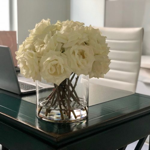 Rota cylinder with white roses